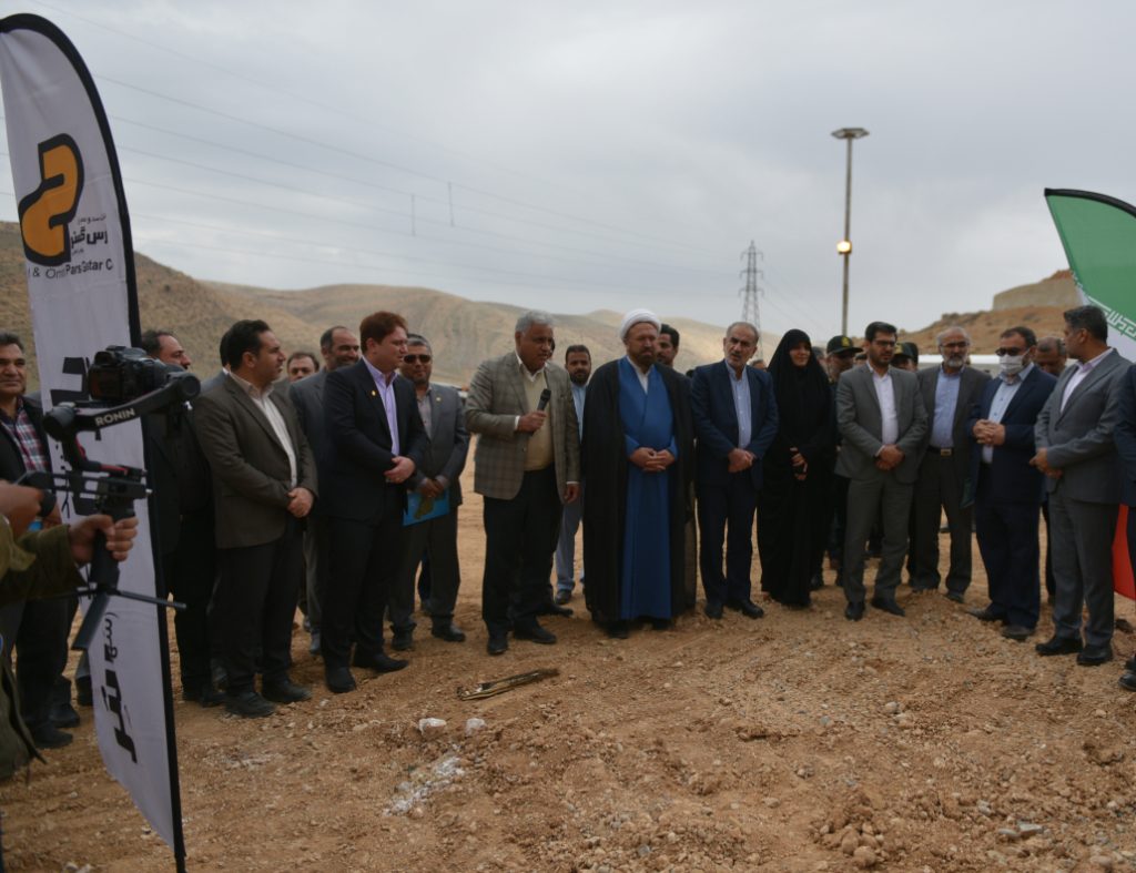مراسم کلنگ زنی بیمارستان صنعت نفت در شهر بین المللی سلامت شیراز